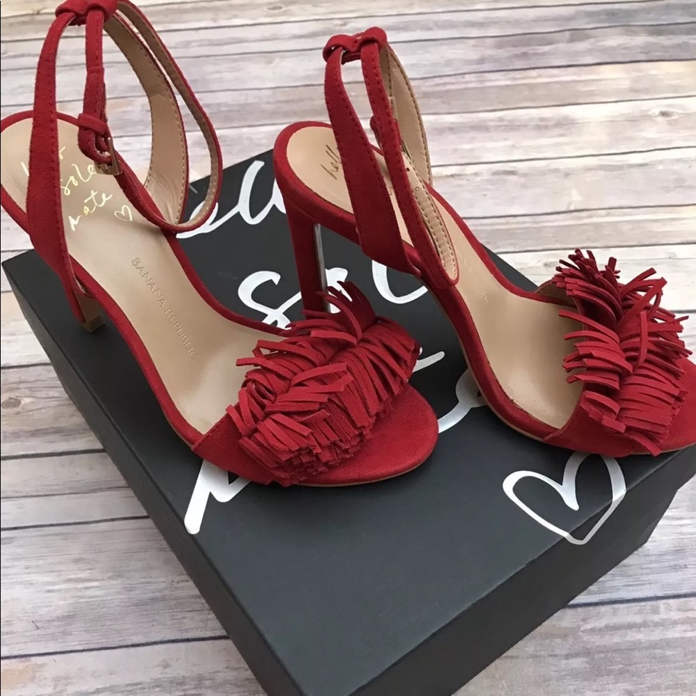 Banana Republic Honey Fringe Heels Size 6
